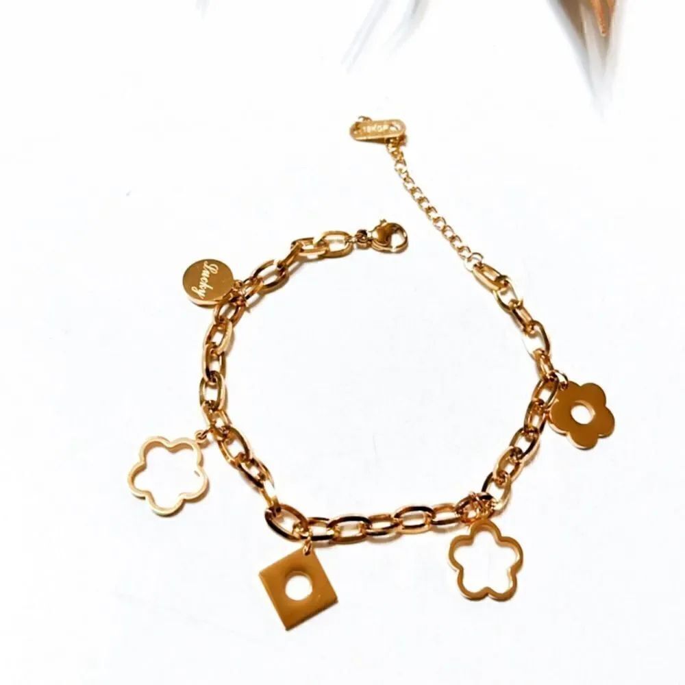 flower bracelet #1022